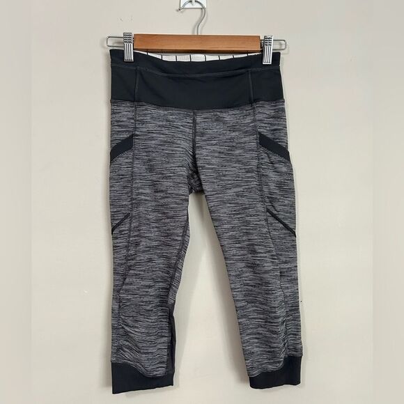 LULULEMON Run For Fun 17” Crop - Picture 3 of 11